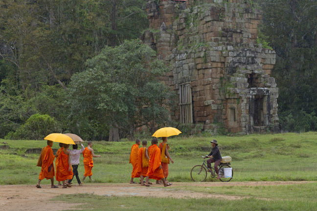Angkor Thom Monks in the rain, Cambodia